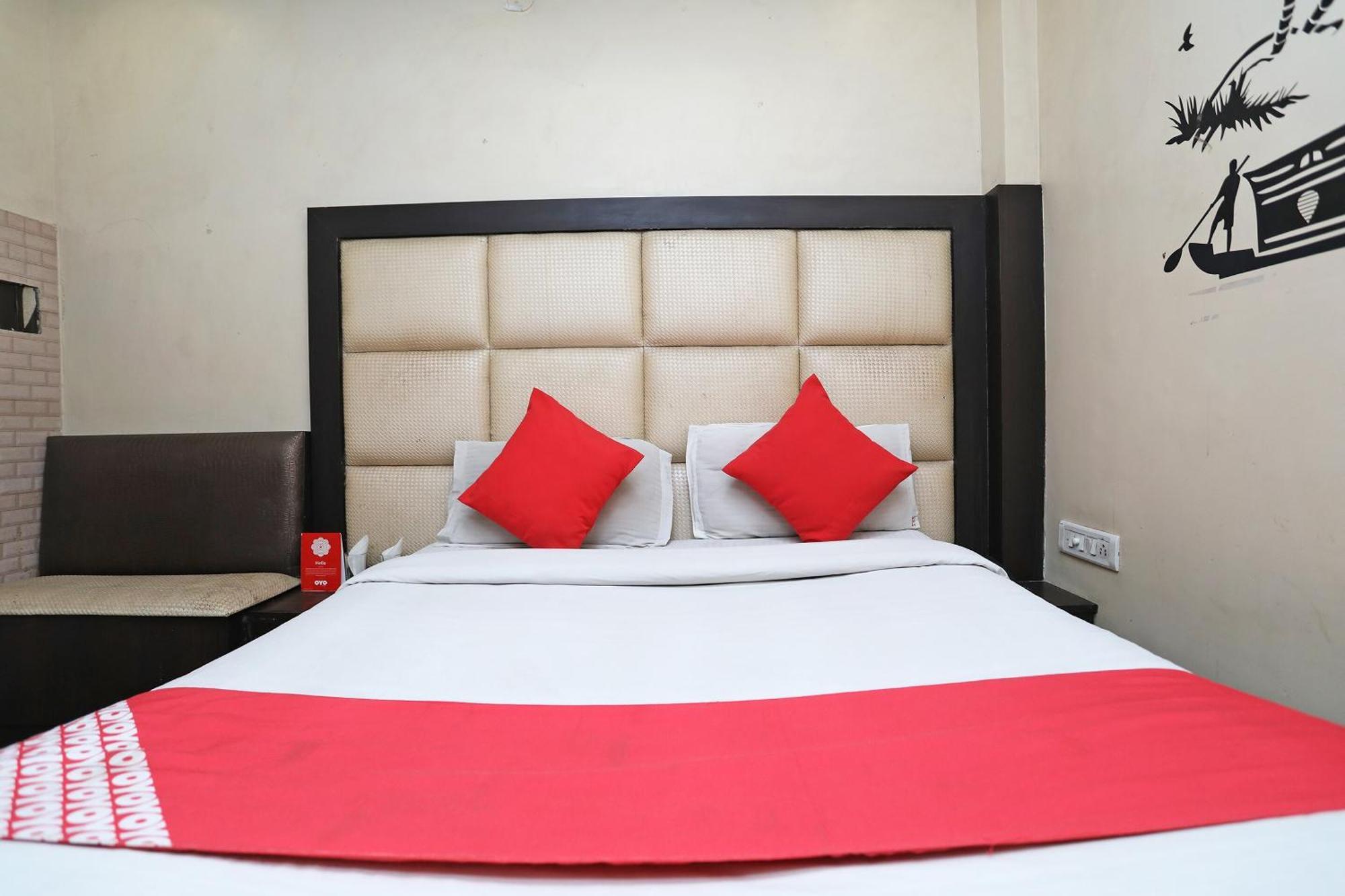 Hotel O Shri Sai International New Delhi Eksteriør billede