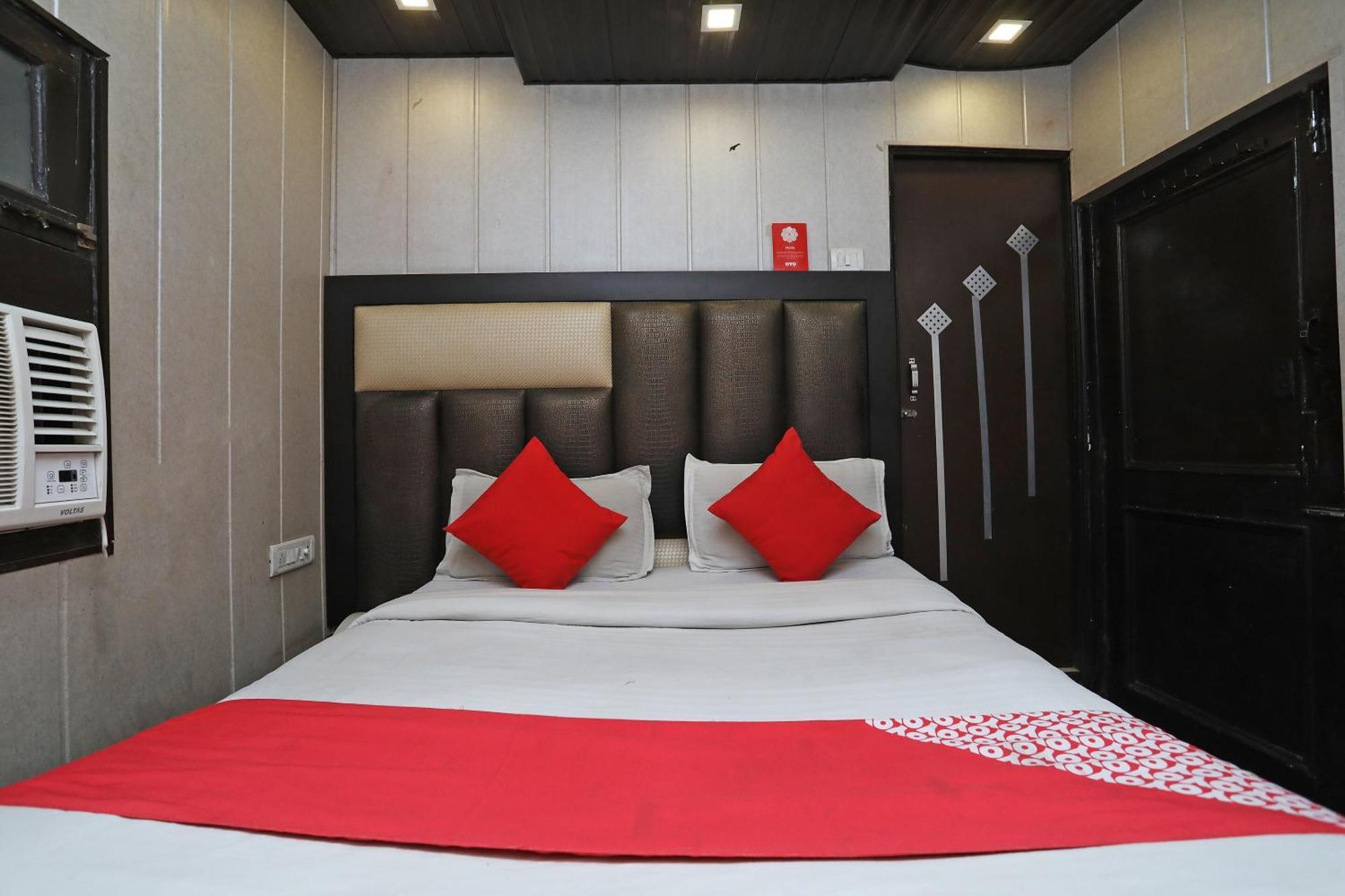 Hotel O Shri Sai International New Delhi Eksteriør billede